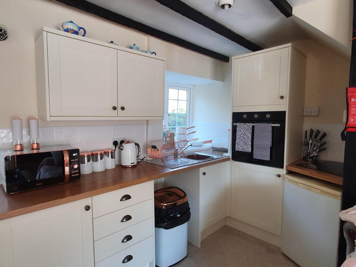 No 4 Trelawney Apartment - Onsite Bar - Restaurant - Horse Riding Menheniot Extérieur photo