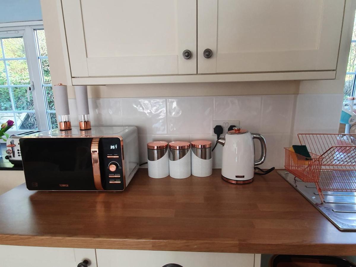 No 4 Trelawney Apartment - Onsite Bar - Restaurant - Horse Riding Menheniot Extérieur photo